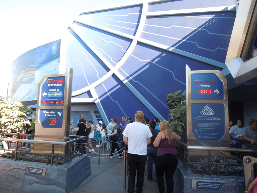 Disneyland Star Tours
